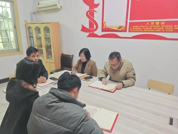 岳陽(yáng)市江南通信職業(yè)技術(shù)學(xué)校有限公司,岳陽(yáng)江南學(xué)校,岳陽(yáng)江南通信學(xué)校,岳陽(yáng)職業(yè)學(xué)校